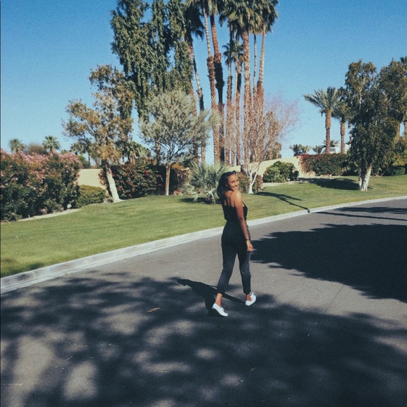 Meet your Posher, Tia! - Picture 5 of 6